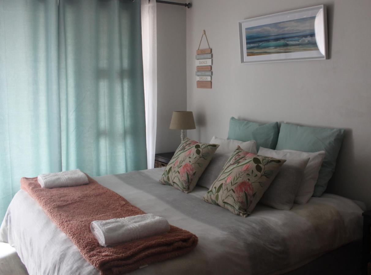 Seester Accommodation Lambertʼs Bay Kamer foto